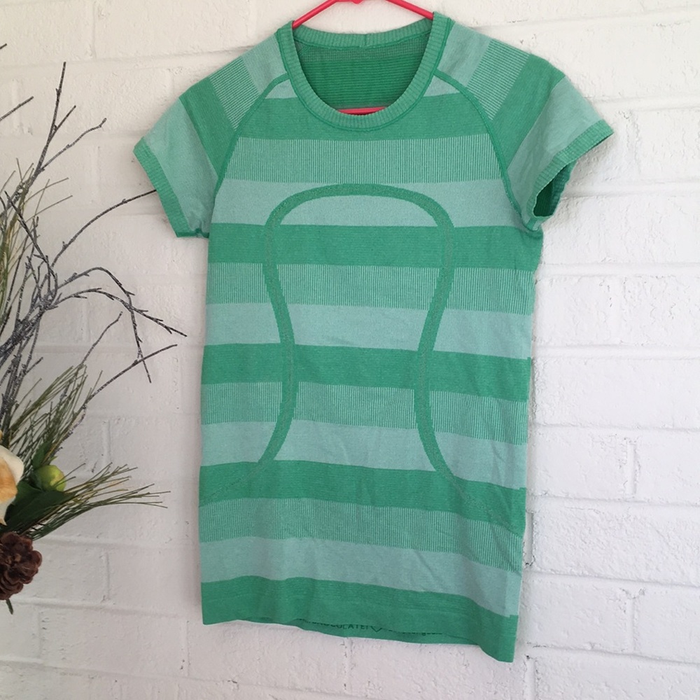 Lululemon Swiftly Tech Short Sleeve Shirt